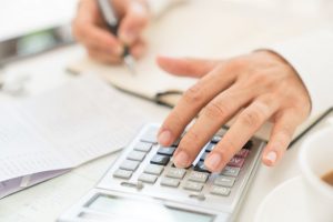 QUIÉN PAGA LA CUOTA DE COMUNIDAD
